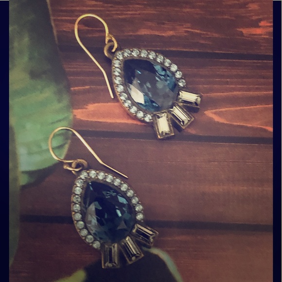 Silpada’s K&R Collections Blue Streak Earrings - Picture 3 of 5